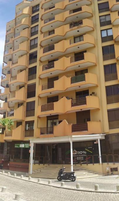 Апартаменты Daloba House Кошта-да-Капарика Экстерьер фото